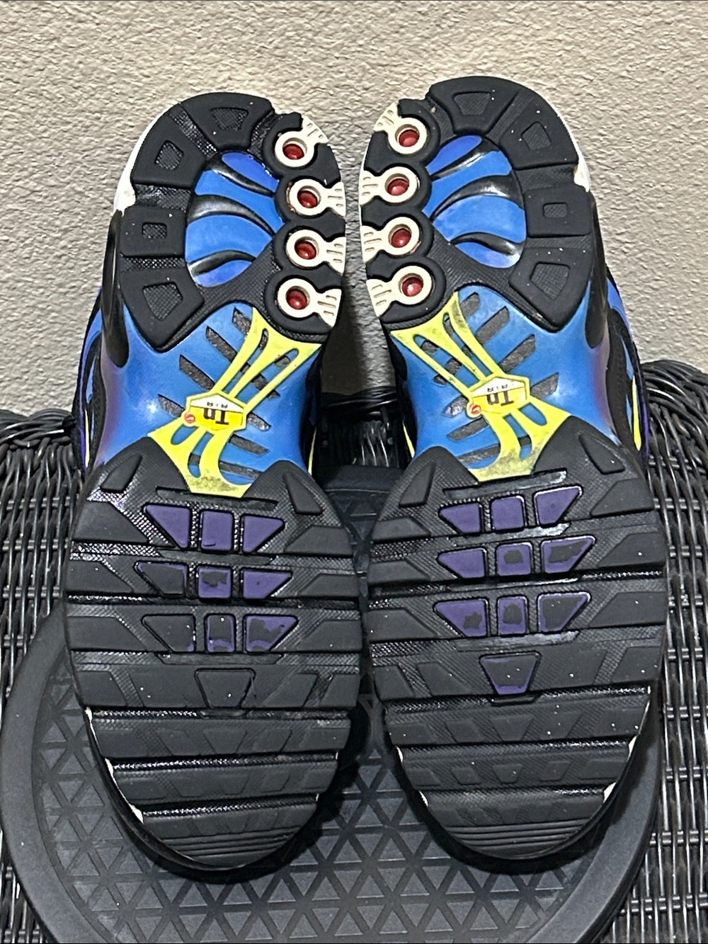 Size 8.5 Nike Air Max Plus Kaomoji DH3189-001 - Picture 6 of 6